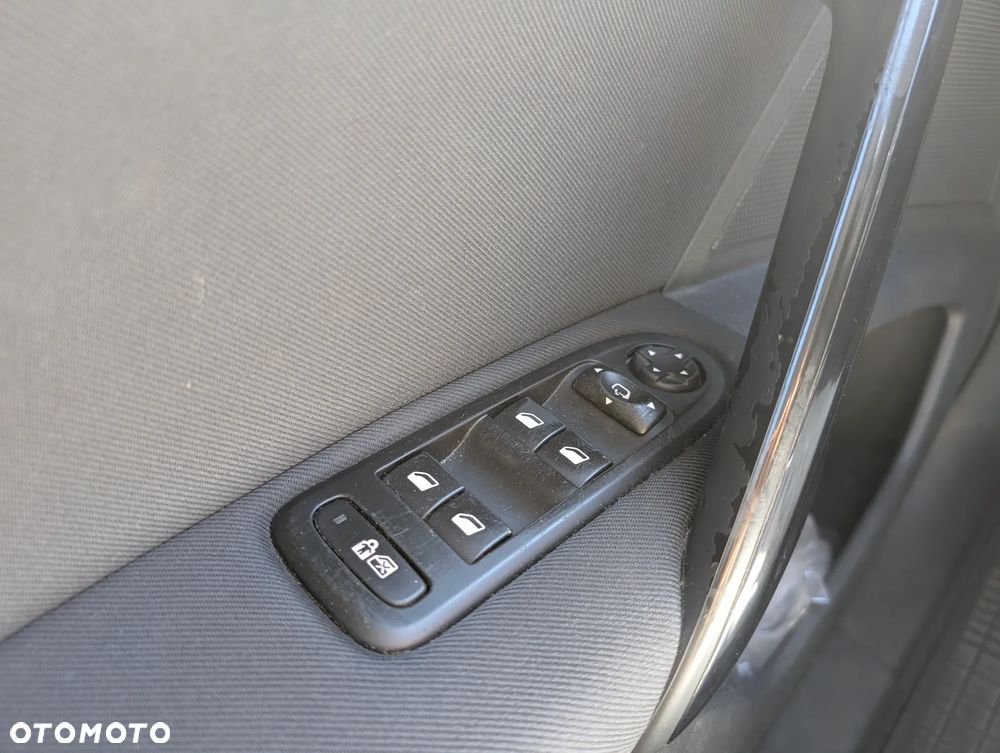 Peugeot 508 1.6 e-HDi Active S&S - 20