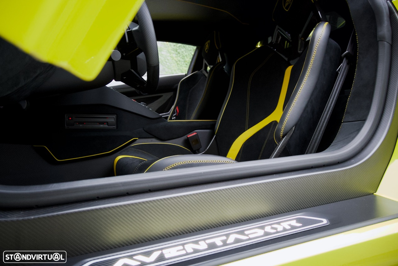 Lamborghini Aventador SVJ - 24