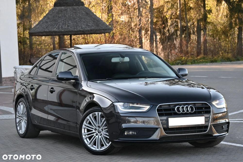 Audi A4 Limousine 1.8 TFSI S line Sportpaket - 8