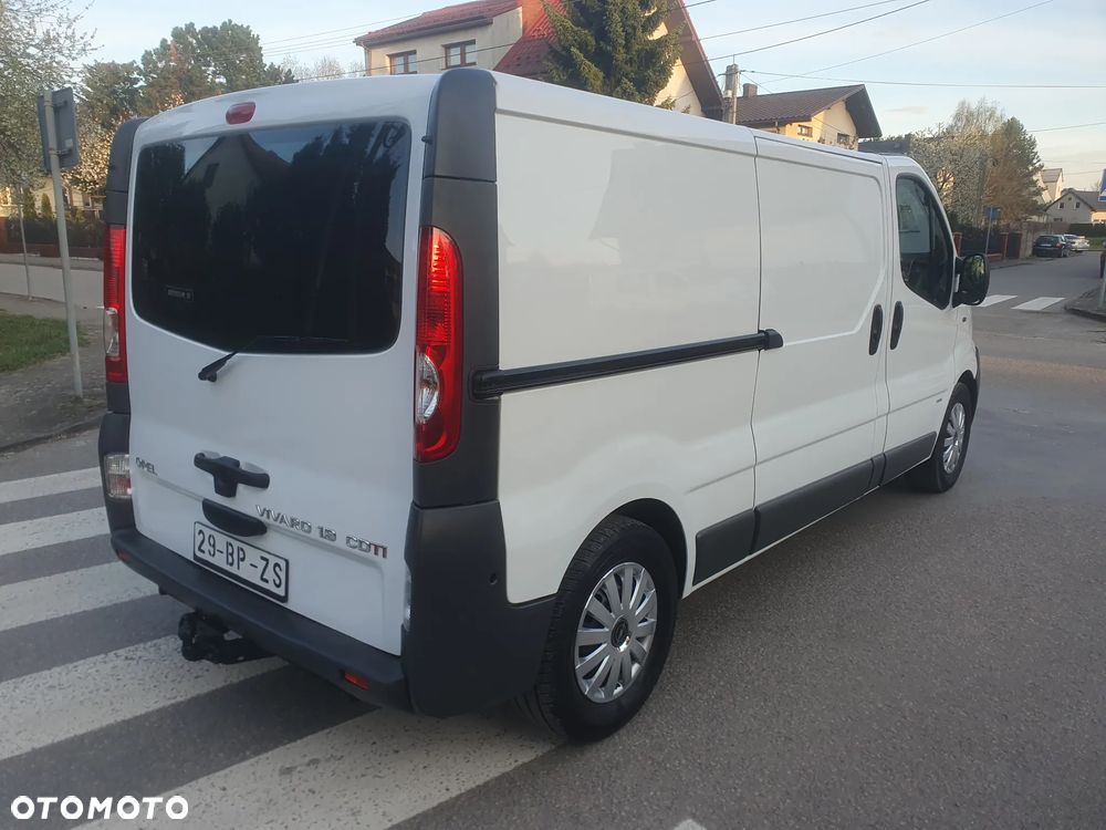 Opel Vivaro - 8