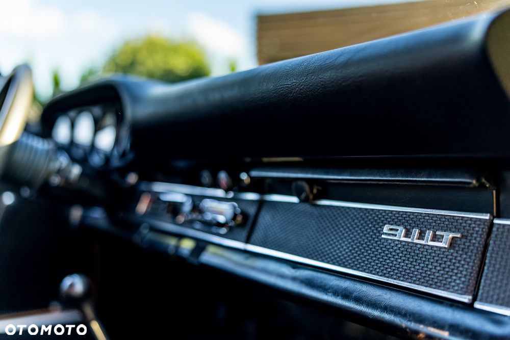 Porsche 911 - 24