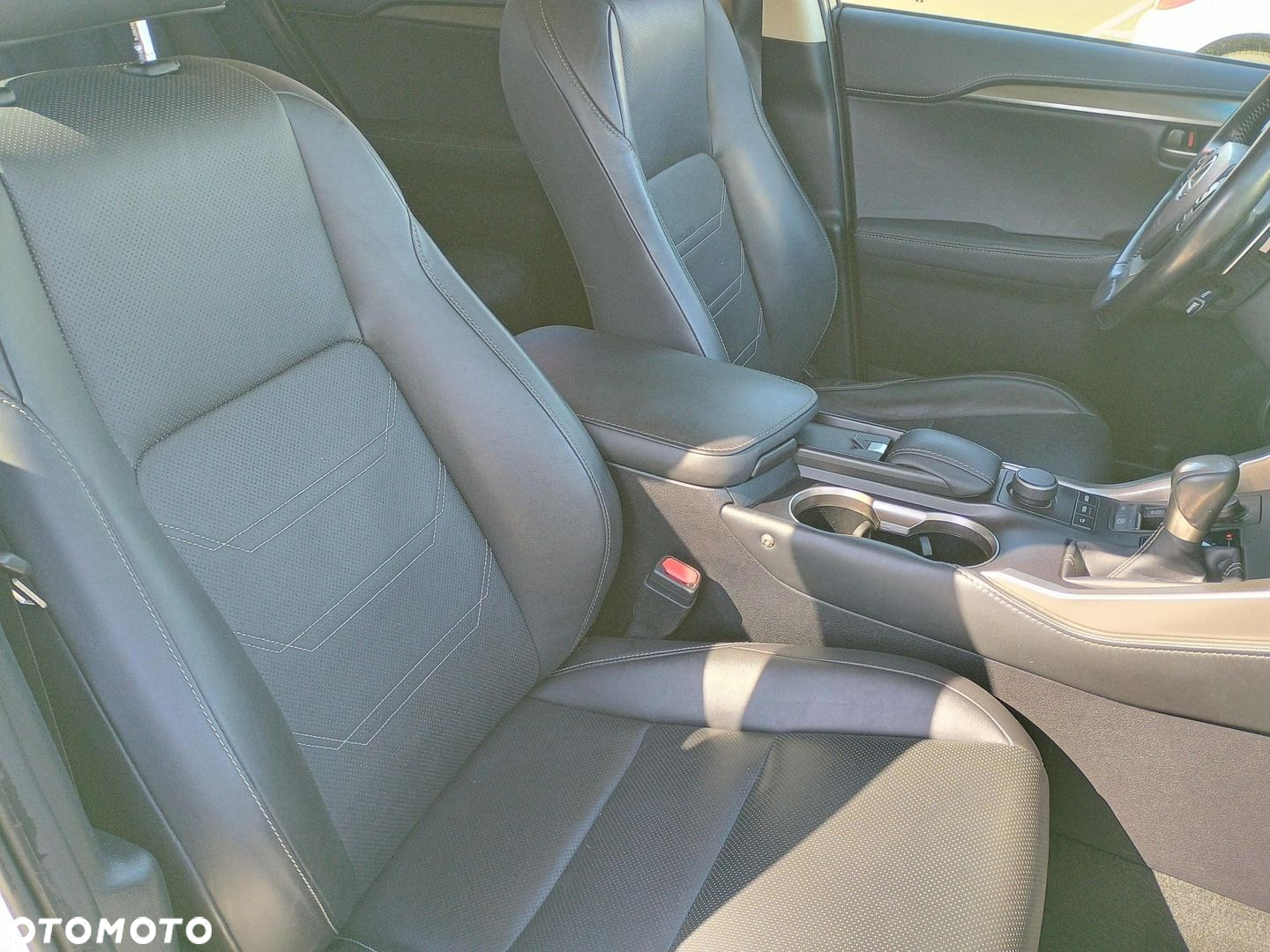 Lexus NX 200t Comfort AWD - 11