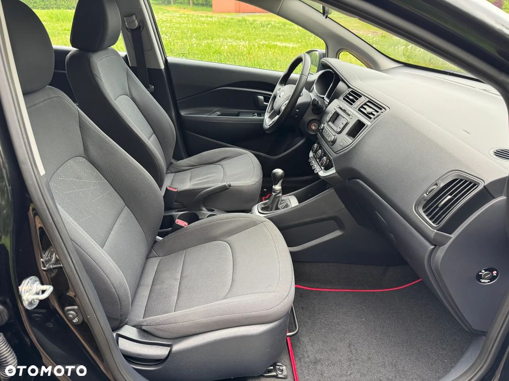 Kia Rio - 25