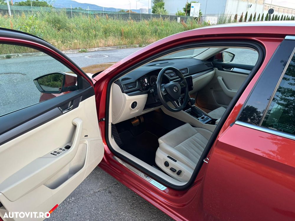 Skoda Superb 2.0 TDI DSG Premium Edition - 9