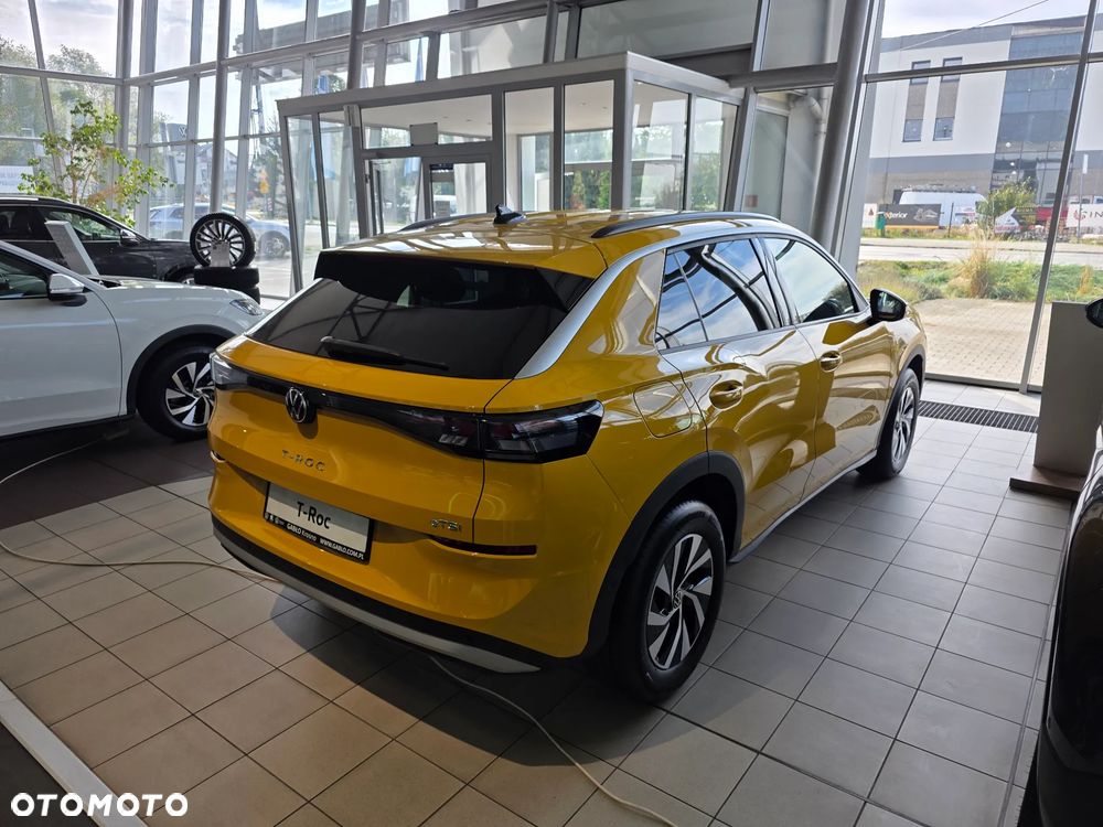 Volkswagen T-Roc 1.5 eTSI Life DSG - 12
