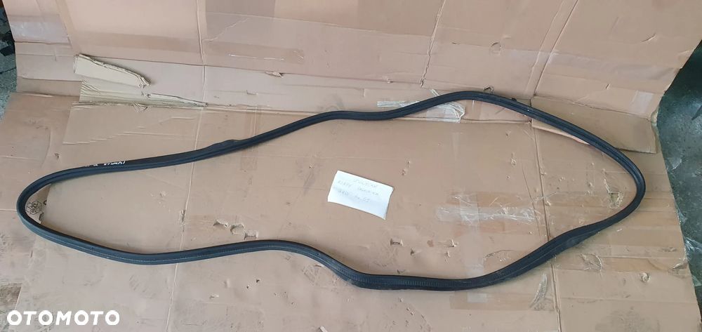 Uszczelka klapy bagażnika Audi A4 B9 Kombi 8W9827705B - 1