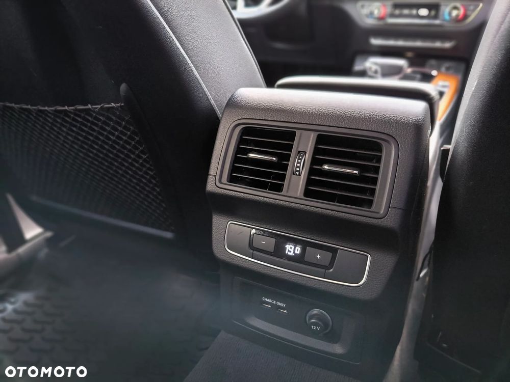 Audi Q5 45 TFSI quattro S tronic - 24
