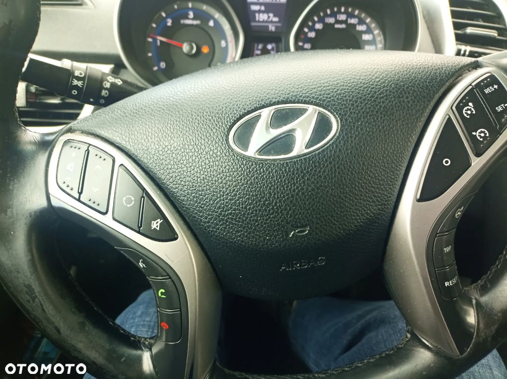 Hyundai i30 1.6 CRDi Classic + - 21
