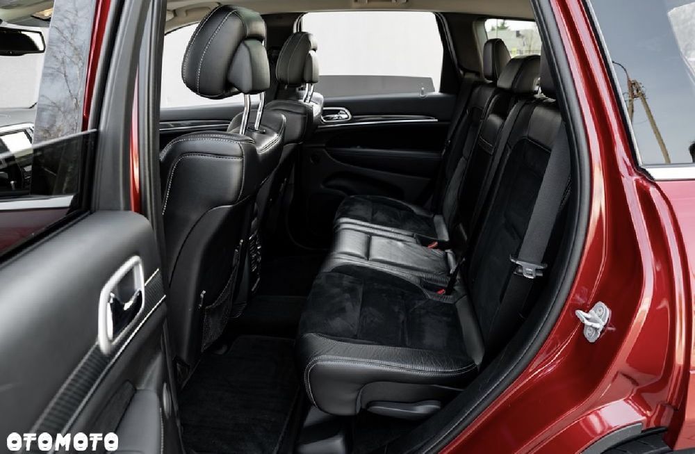 Jeep Grand Cherokee SRT8 - 22