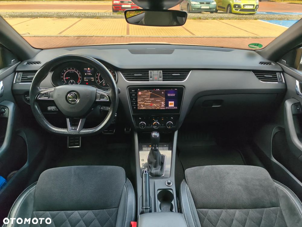 Skoda Octavia 2.0 TDI DSG RS - 13
