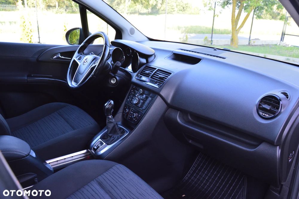 Opel Meriva - 24