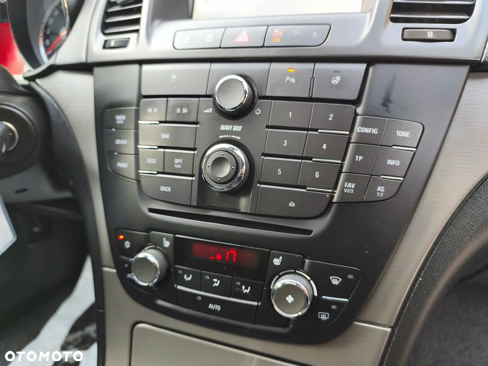 Opel Insignia 1.8 Cosmo - 29