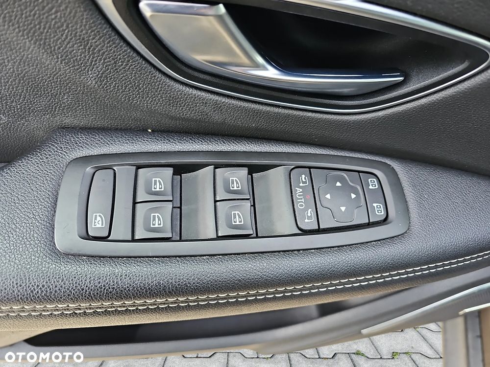 Renault Scenic 1.3 TCe FAP Intens - 12