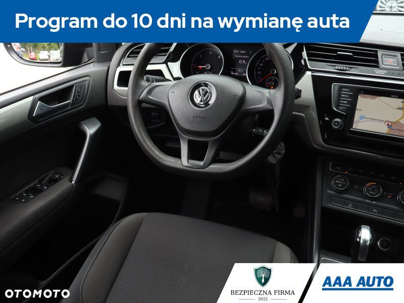 Volkswagen Touran - 9