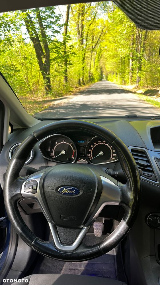Ford Fiesta 1.5 TDCi Titanium - 10