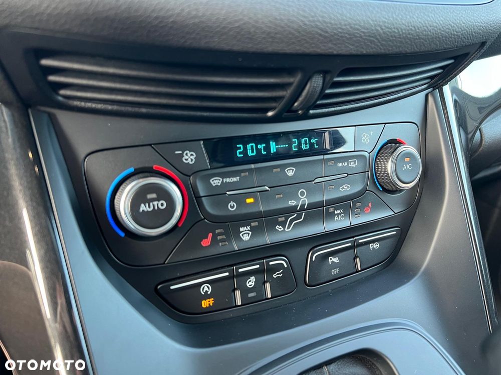 Ford Kuga 2.0 EcoBlue 4x4 ST-LINE - 14