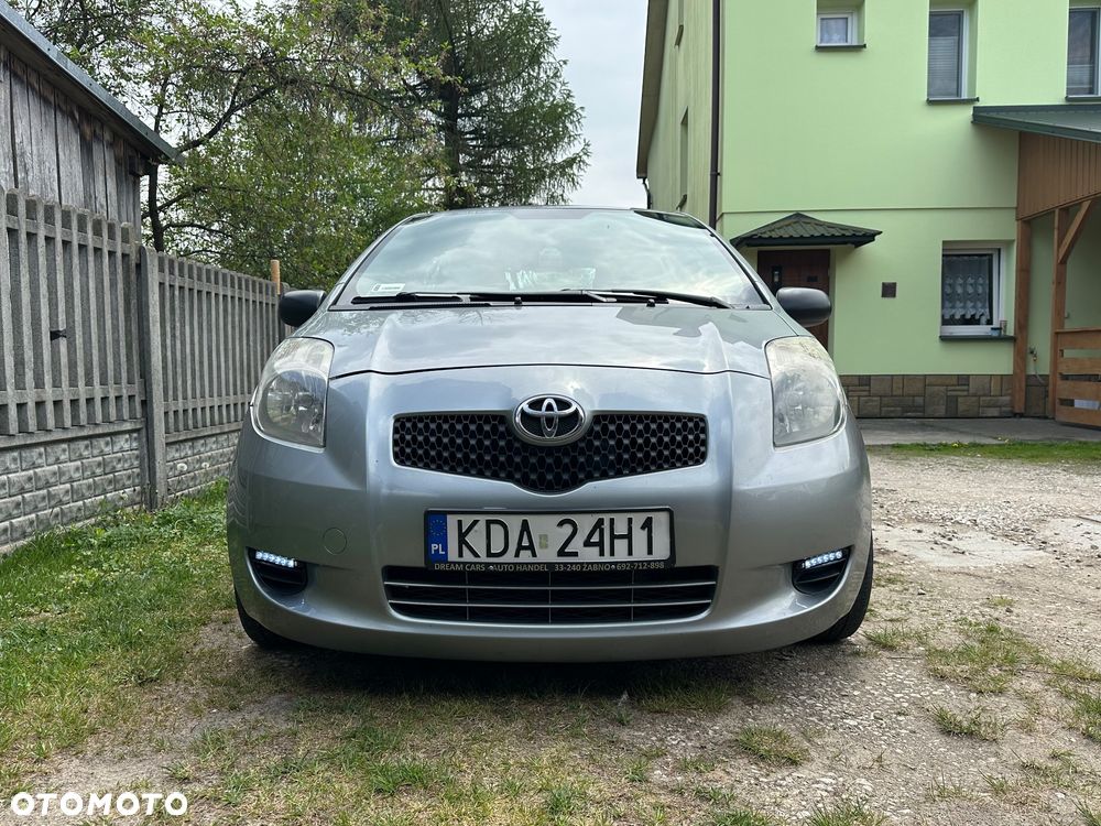 Toyota Yaris - 27
