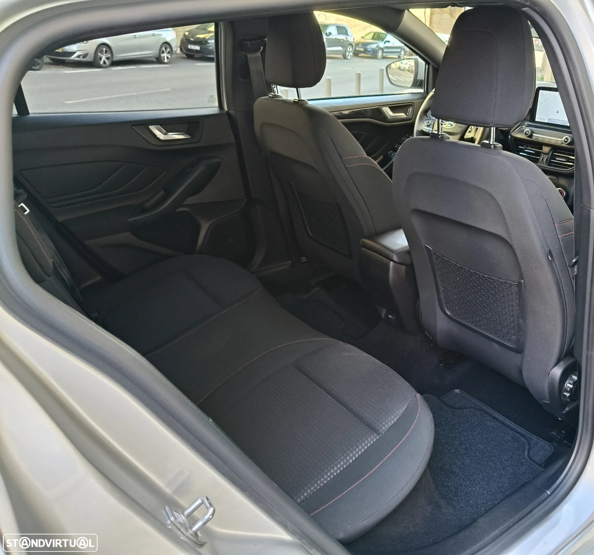 Ford Focus SW 1.0 EcoBoost ST-Line - 20