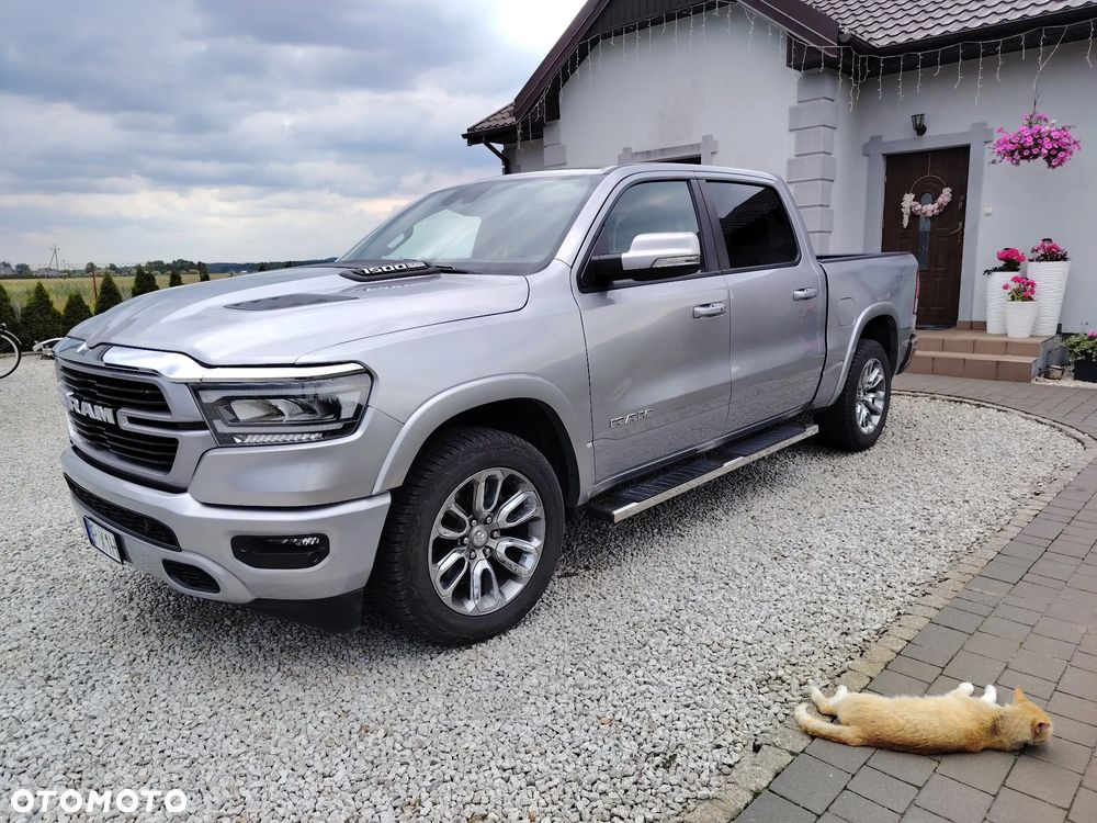 RAM 1500 5.7 Crew Cab Laramie - 22
