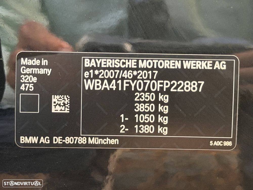 BMW 320 e Aut. M Sport - 24