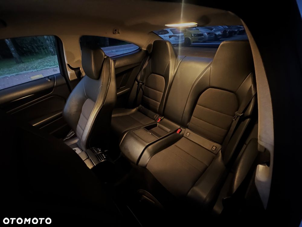 Mercedes-Benz Klasa C 180 BlueEFFICIENCY 7G-TRONIC - 9