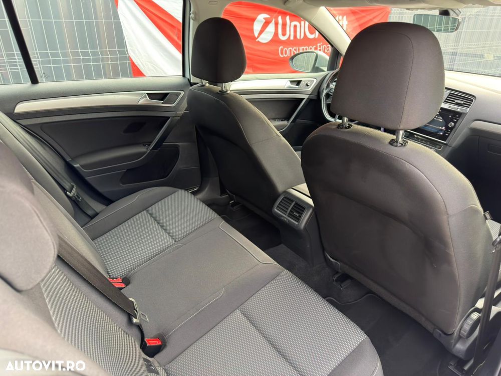 Volkswagen Golf 1.6 TDI SCR Comfortline - 24