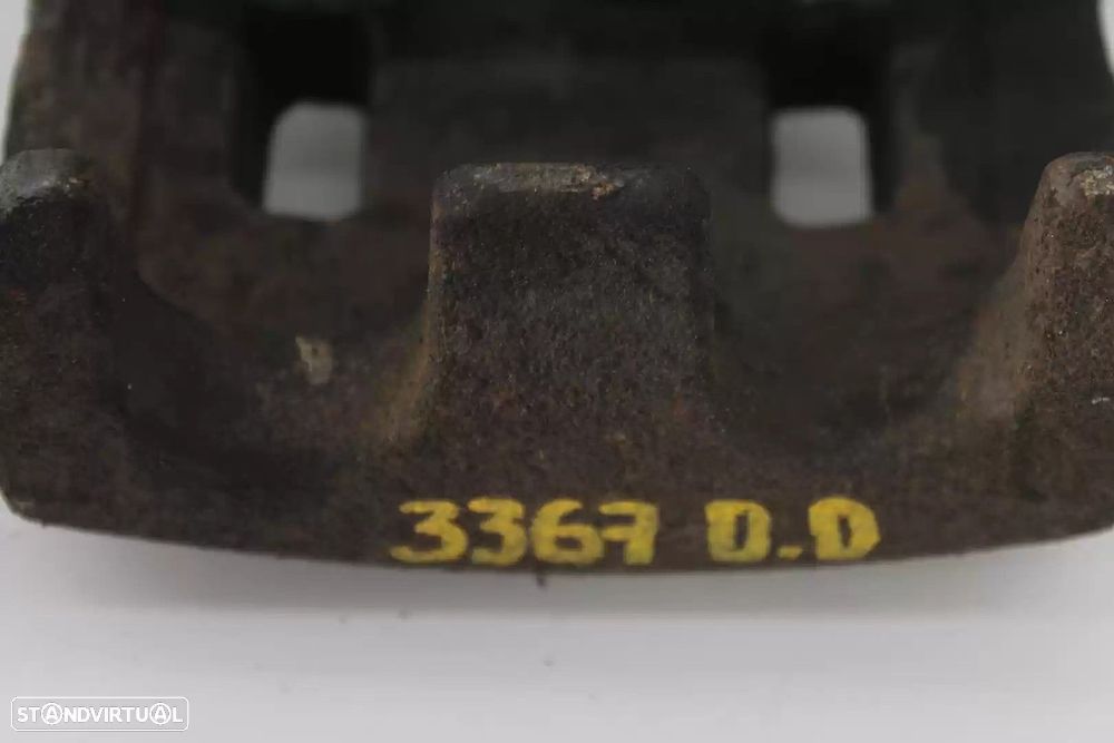 PINÇA TRAVÃO FRONTAL DIREITA NISSAN NP300 NAVARA 2006 -D.D. - 4
