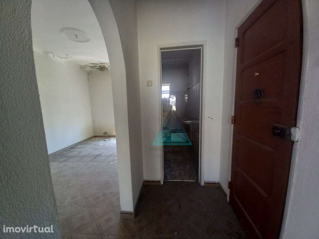 Apartamento T1 Baixa da Banheira 2 Andar - Grande imagem: 4/14
