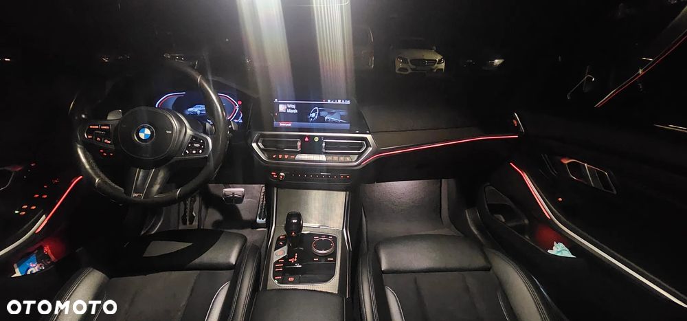 BMW Seria 3 320d xDrive M Sport sport - 34