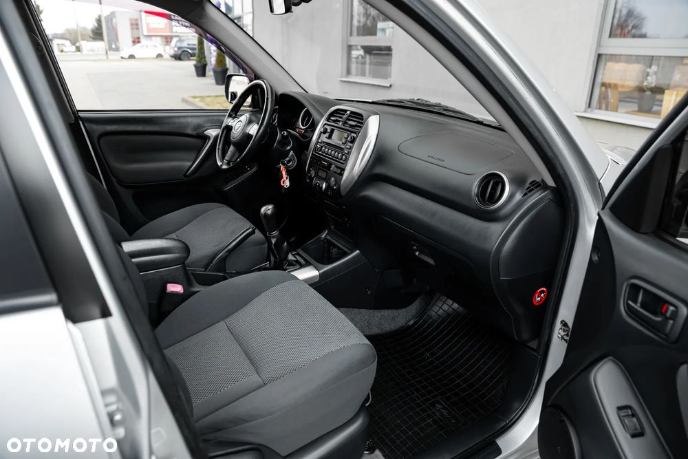 Toyota RAV4 4x4 Executive - 14