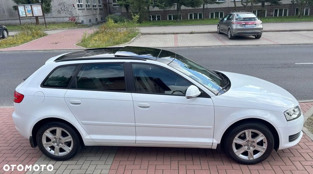 Audi A3 Sportback 1.4 TFSI Attraction S tronic - 3