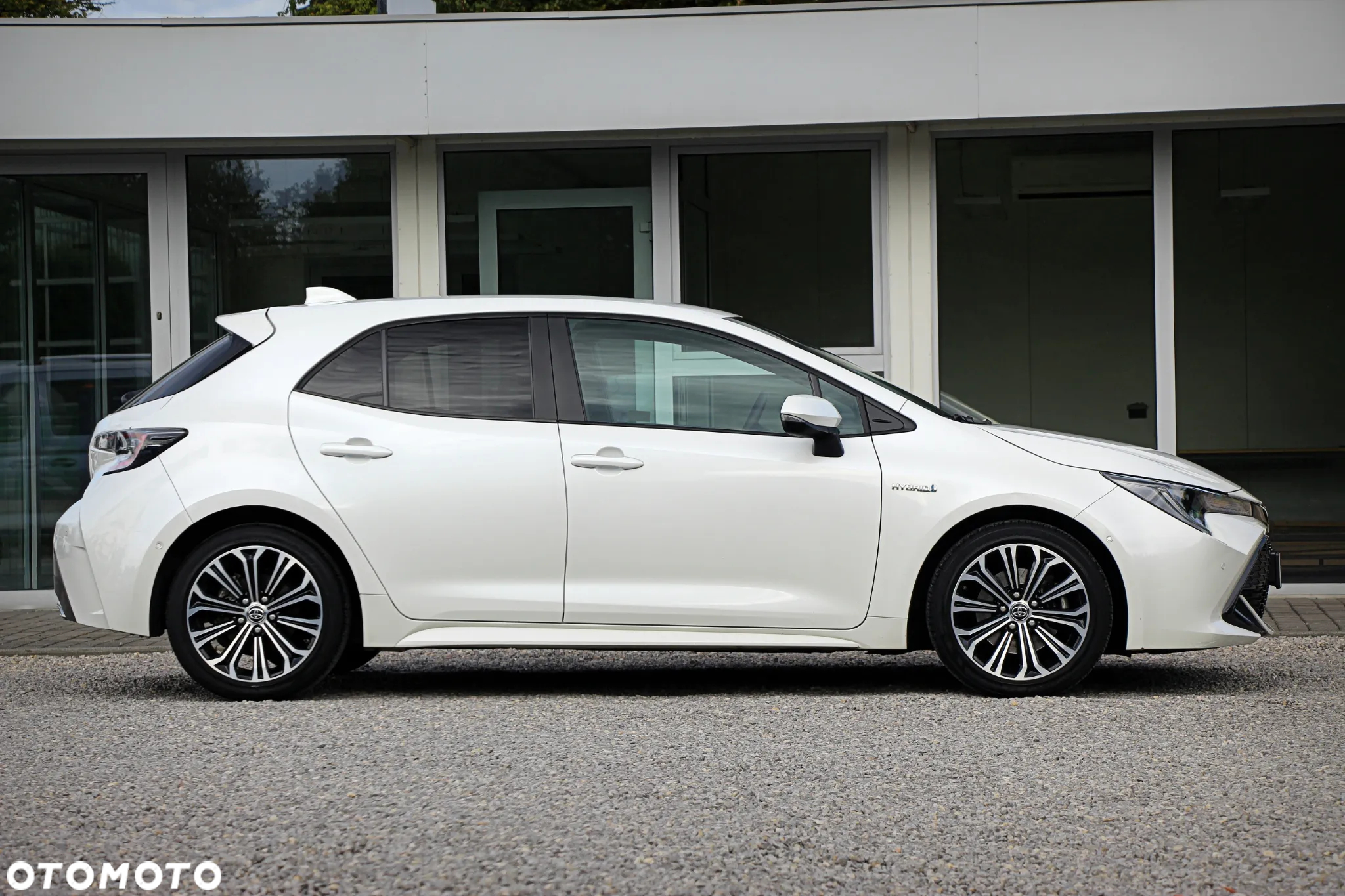 Toyota Corolla 2.0 Hybrid Comfort - 3