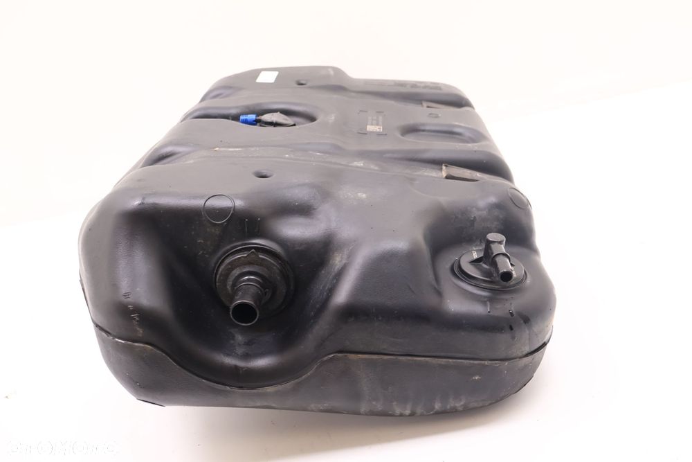 JEEP GRAND CHEROKEE WK2 3.0 CRD ZBIORNIK ADBLUE 68145550 - 3