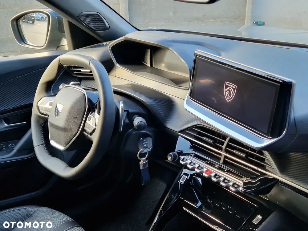 Peugeot 2008 PureTech mHEV Allure e-DCS6 - 8