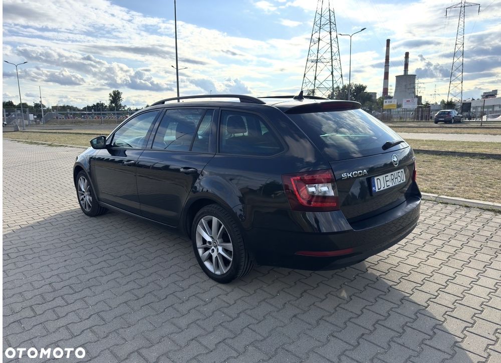 Skoda Octavia 2.0 TDI Ambition DSG - 4