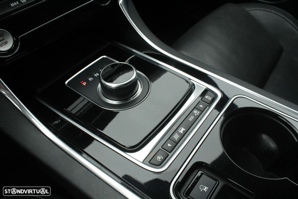 Jaguar XE 2.0 D R-Sport Aut. - 17