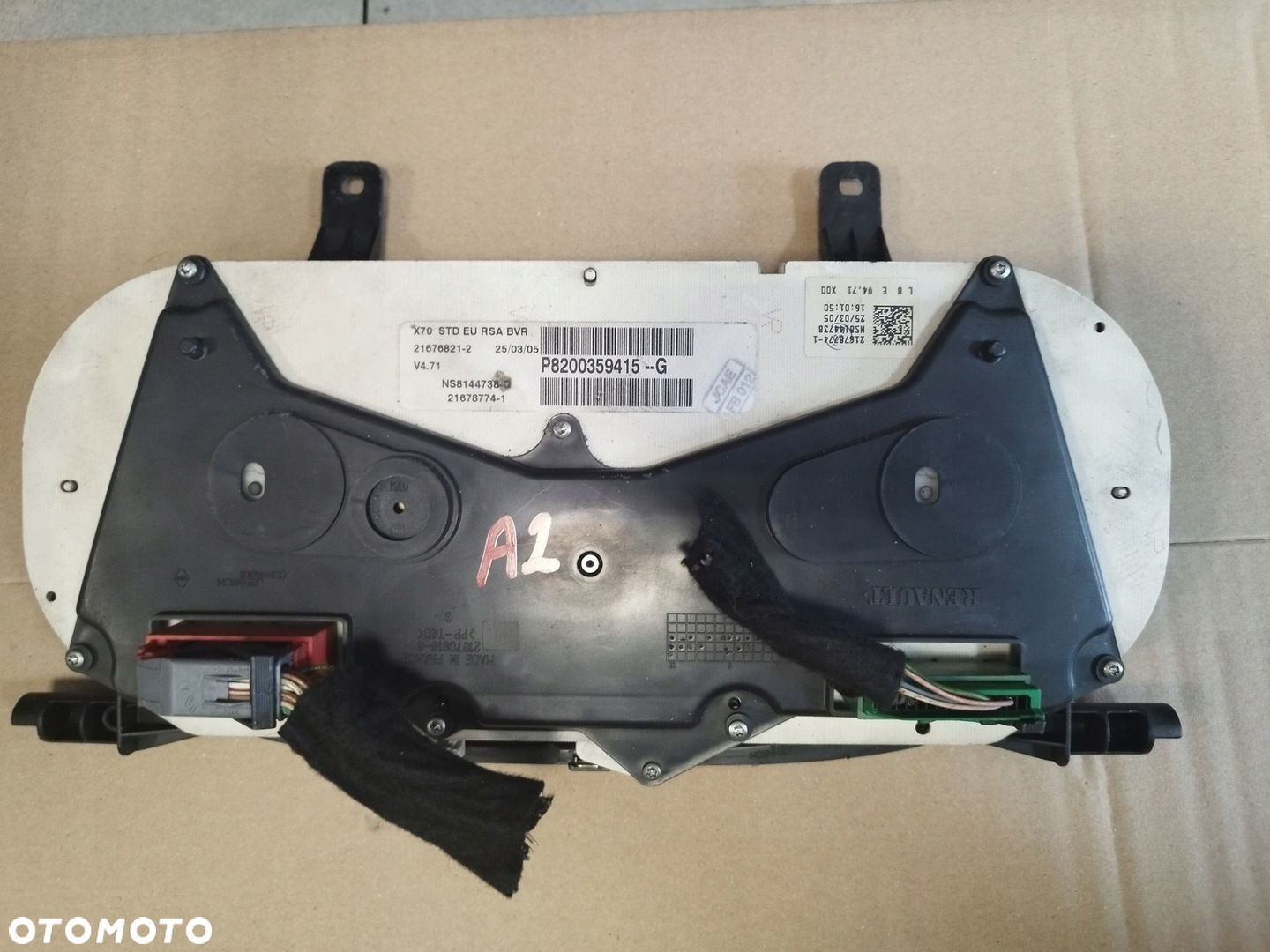 LICZNIK ZEGARY MASTER MOVANO 2.5 DCI 8200359415-G - 2
