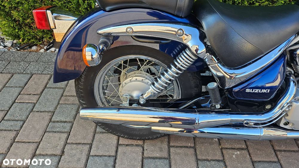 Suzuki Intruder - 22