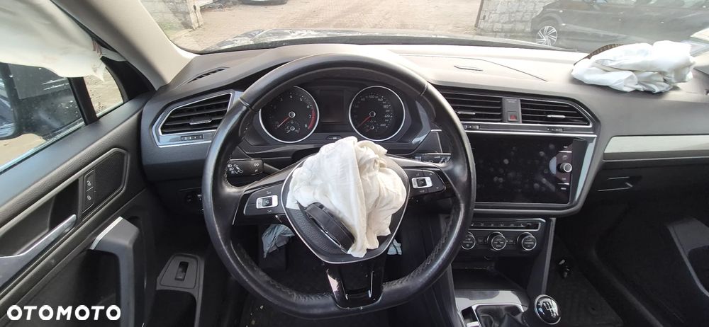 Volkswagen Tiguan - 35