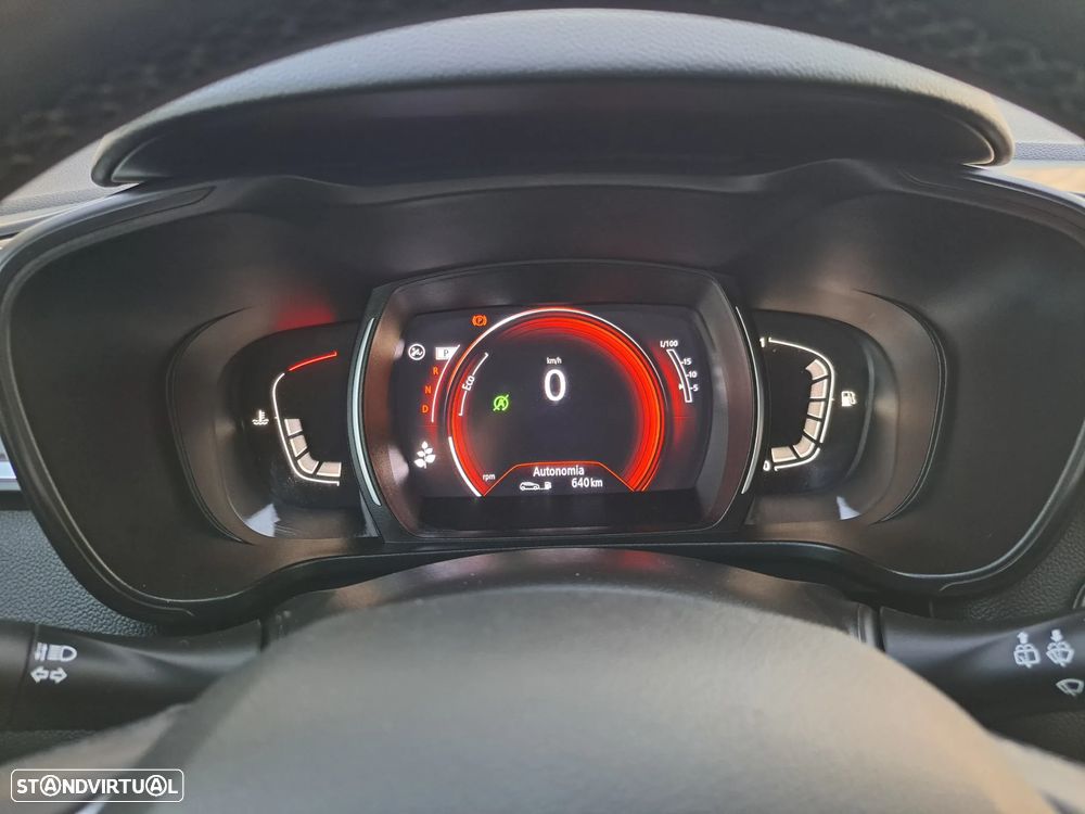 Renault Kadjar BLUE dCi 115 EDC BUSINESS EDITION - 20