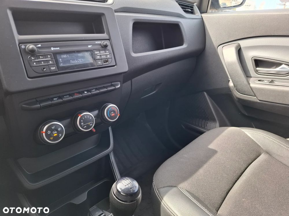 Renault Express - 12