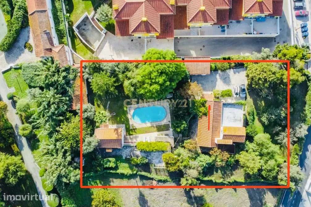 Moradia T3, piscina e com construções de apoio, localização privilegia - Grande imagem: 2/60