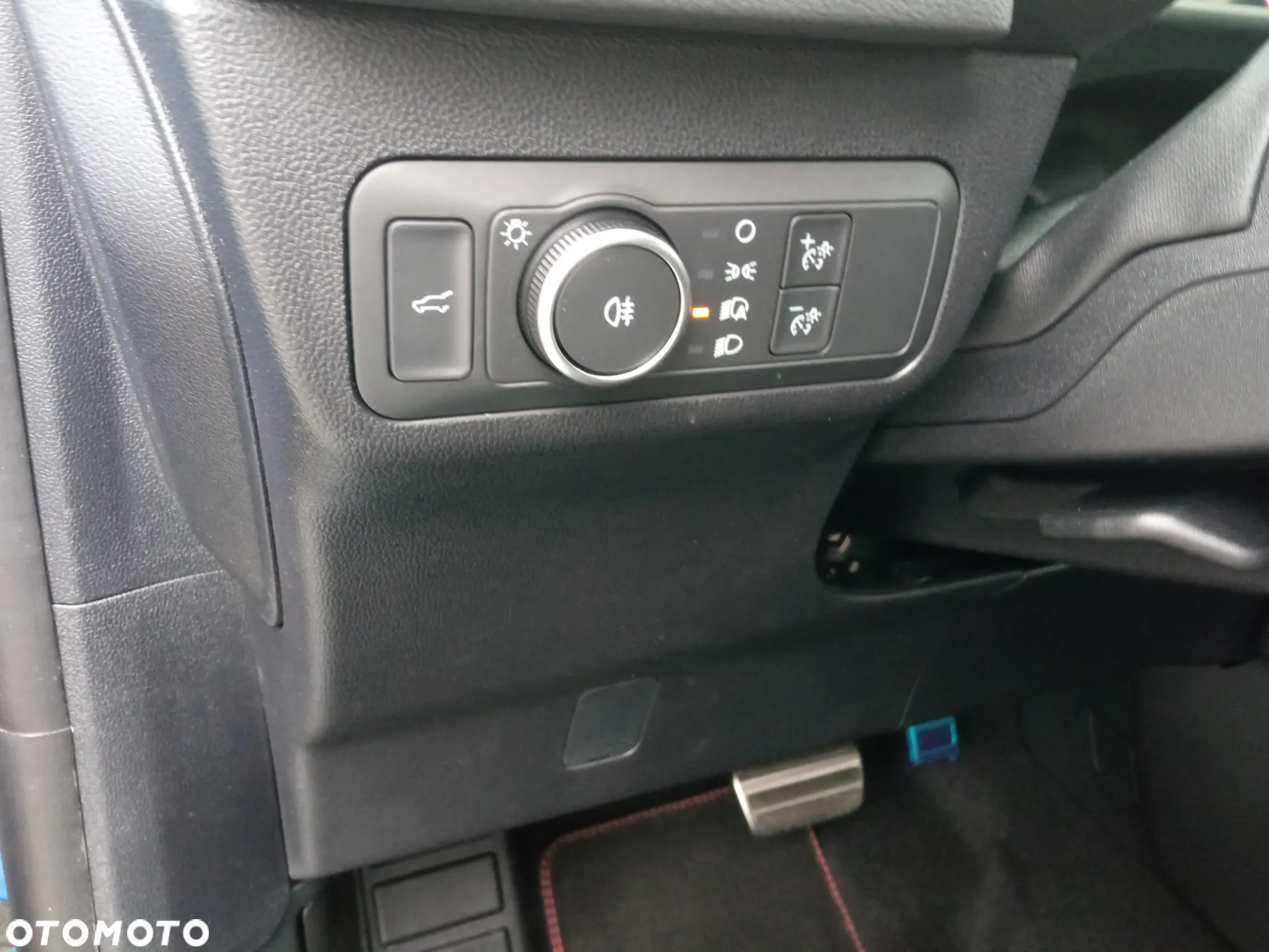 Ford Kuga 2.5 FHEV FWD ST-Line X eCVT - 12