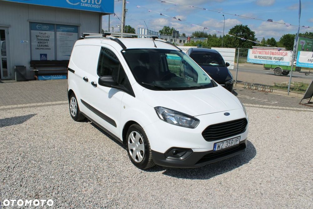 Ford Transit Courier - 4
