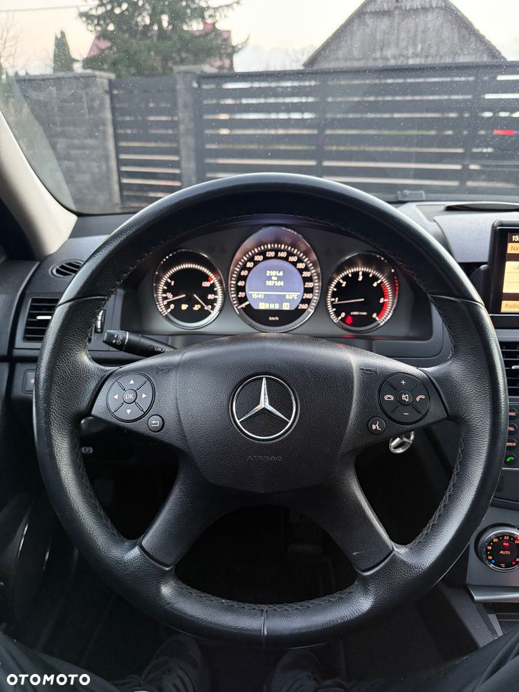 Mercedes-Benz Klasa C 250 CDI 7G-TRONIC Avantgarde Edition - 23