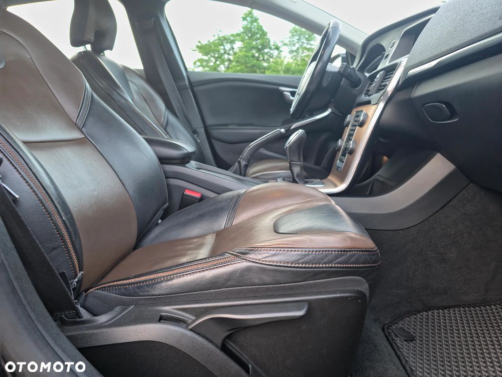 Volvo V40 D2 Momentum - 9