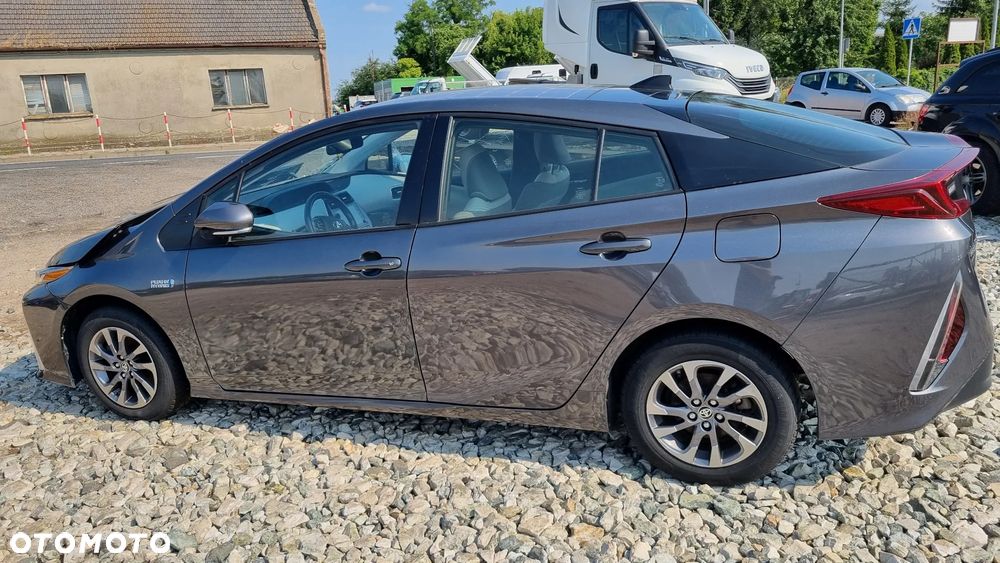 Toyota Prius Hybrid Executive - 10