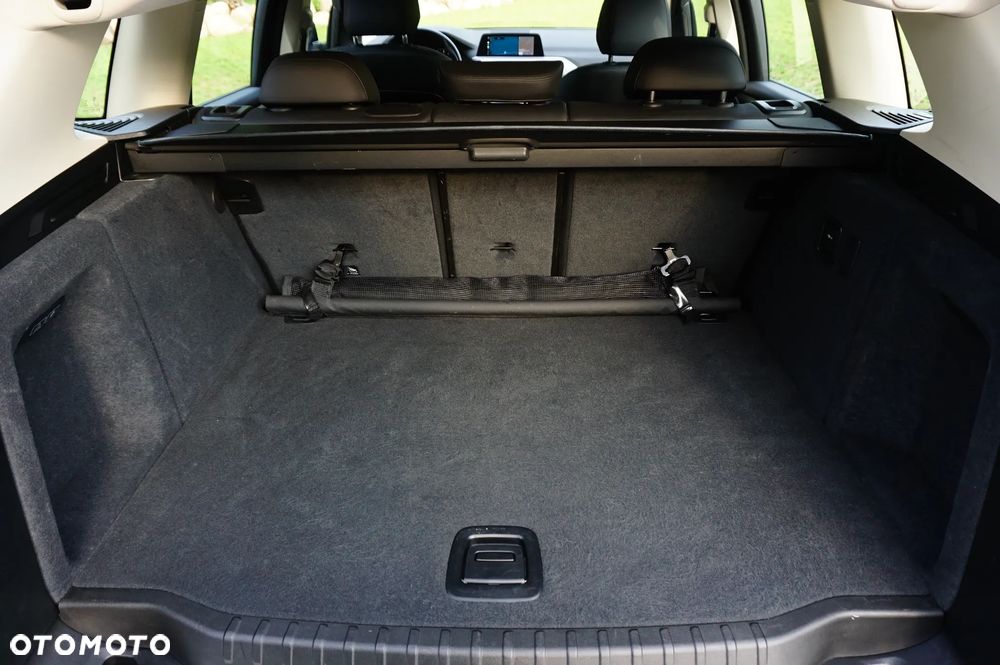 BMW X3 xDrive20i Advantage - 23