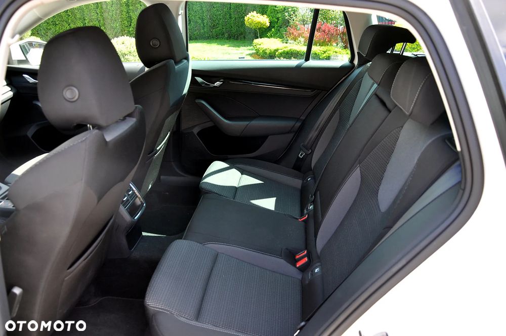 Skoda Octavia 2.0 TDI Ambition - 14