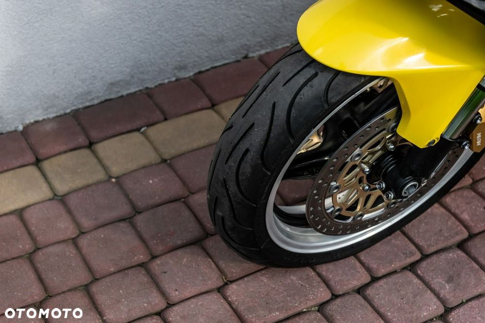 Honda CBR - 8